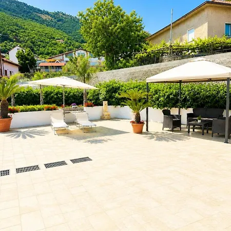 Carlo's Luxury *