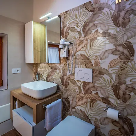 Carlo's Luxury Apartmán